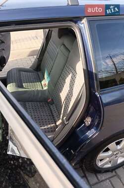 Универсал Volkswagen Passat 2000 в 