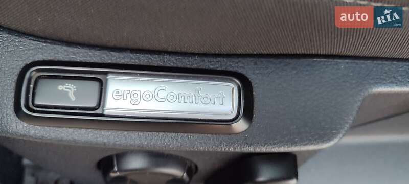 Універсал Volkswagen Passat 2015 в Житомирі фото 25 Універсал Volkswagen Passat 2015 в Житомирі