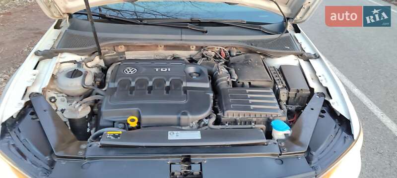 Універсал Volkswagen Passat 2015 в Житомирі фото 33 Універсал Volkswagen Passat 2015 в Житомирі