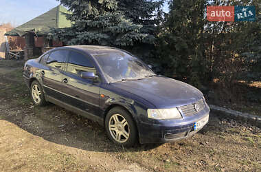 Седан Volkswagen Passat 2000 в Харкові