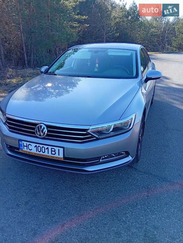Седан Volkswagen Passat 2017 в Краківці