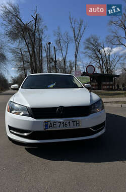 Седан Volkswagen Passat 2012 в Кривом Роге