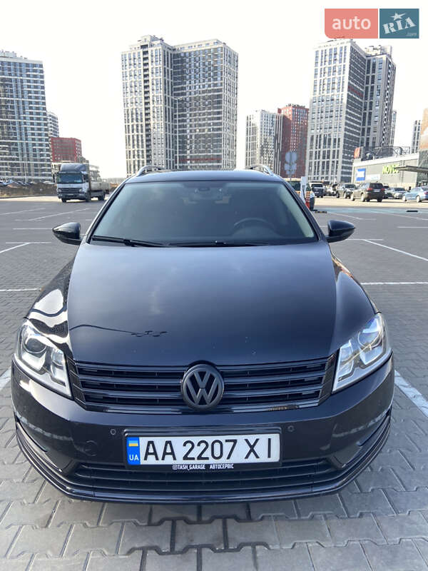 Універсал Volkswagen Passat 2014 в Києві