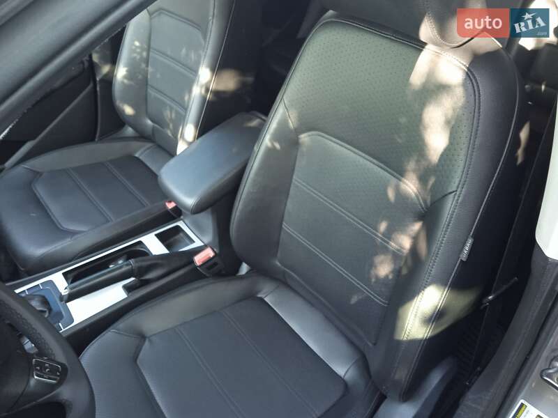 Седан Volkswagen Passat 2012 в Белой Церкви