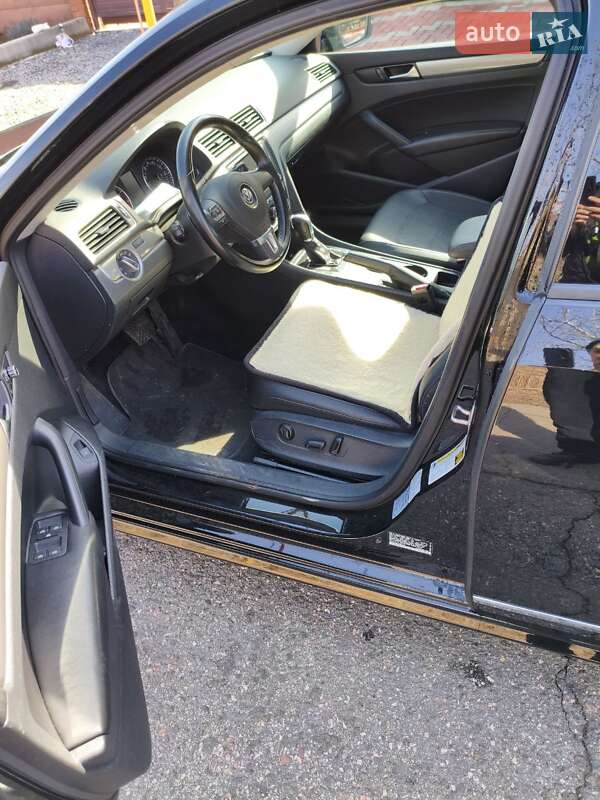 Седан Volkswagen Passat 2014 в Одессе