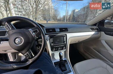 Седан Volkswagen Passat 2012 в Харькове