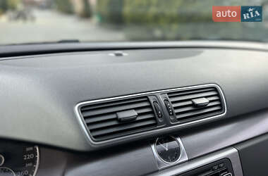 Седан Volkswagen Passat 2013 в 