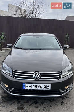 Седан Volkswagen Passat 2012 в Черноморске