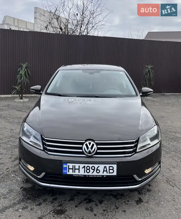 Седан Volkswagen Passat 2012 в 