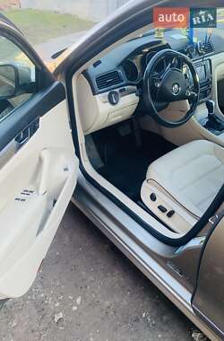 Седан Volkswagen Passat 2015 в 