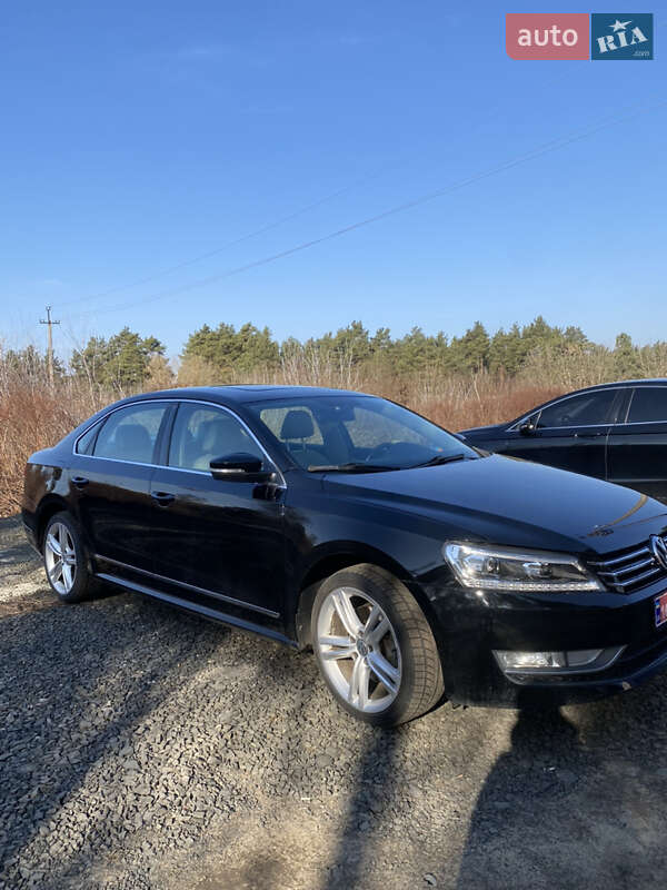 Седан Volkswagen Passat 2014 в Сарнах