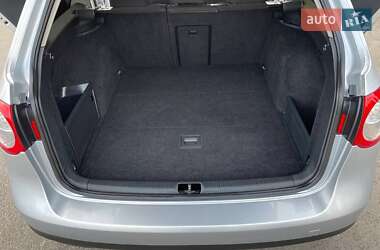 Універсал Volkswagen Passat 2010 в 