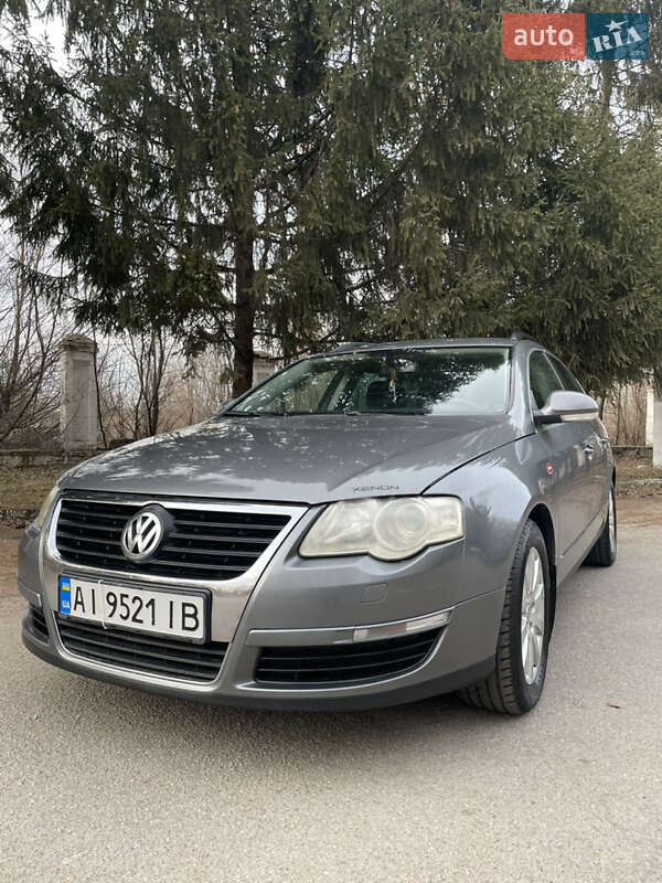 Универсал Volkswagen Passat 2006 в Мироновке