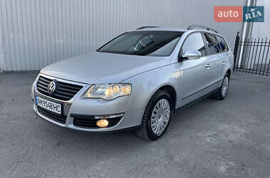 Універсал Volkswagen Passat 2007 в Житомирі