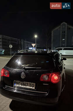 Універсал Volkswagen Passat 2010 в 