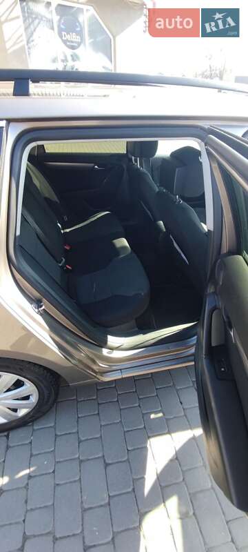 Универсал Volkswagen Passat 2010 в Хмельницком