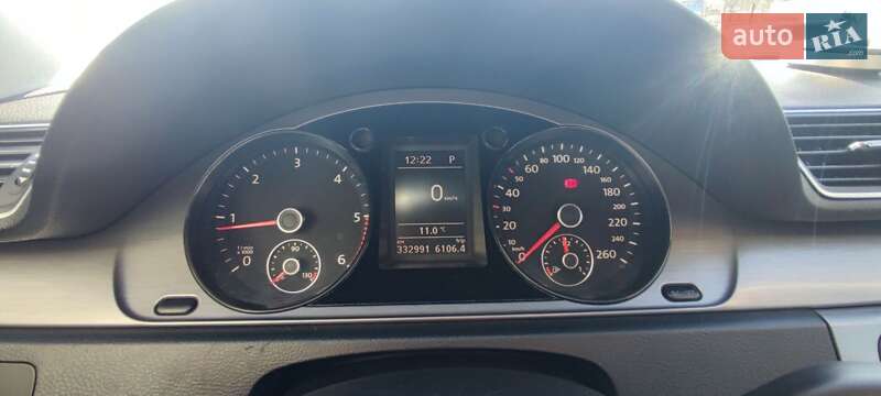 Универсал Volkswagen Passat 2010 в Хмельницком