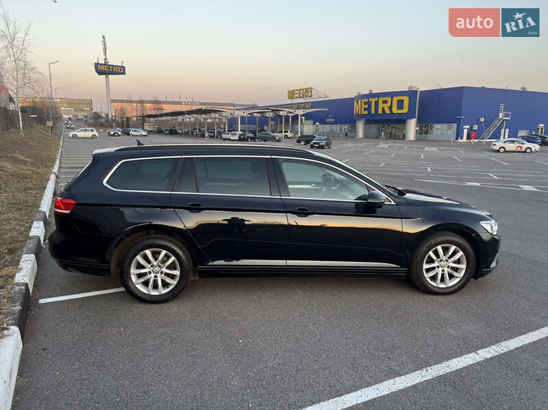 Универсал Volkswagen Passat 2018 в Ровно