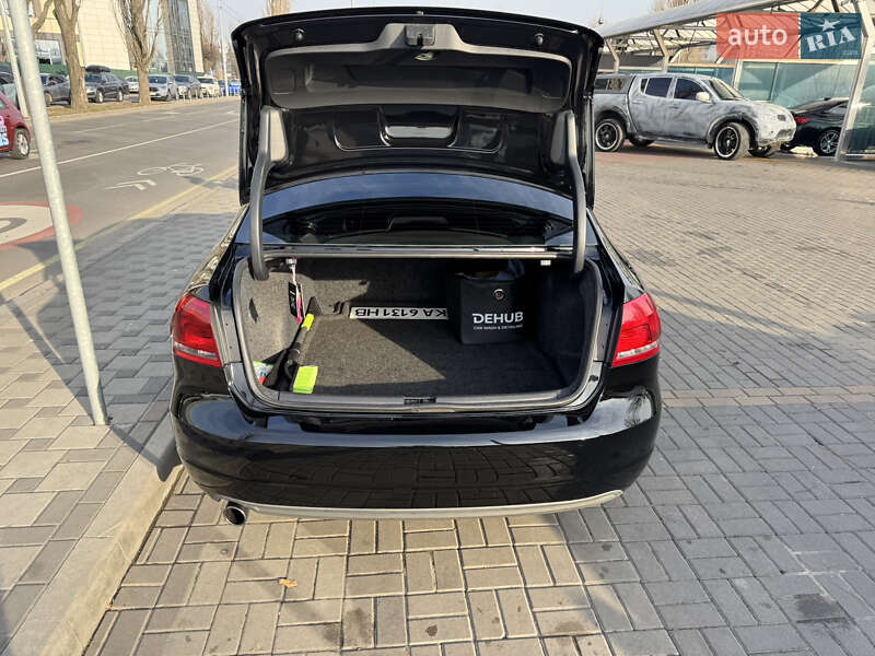 Седан Volkswagen Passat 2013 в Києві фото 8 Седан Volkswagen Passat 2013 в Києві