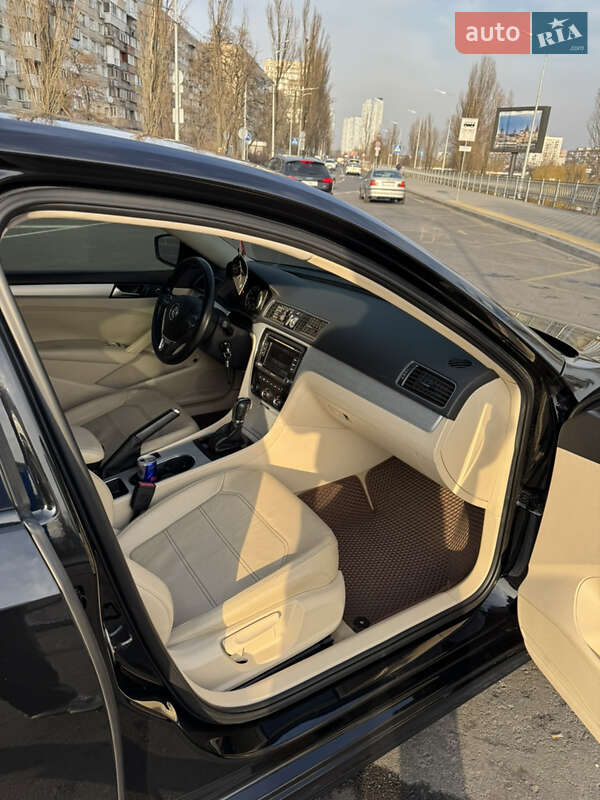 Седан Volkswagen Passat 2013 в Києві фото 22 Седан Volkswagen Passat 2013 в Києві