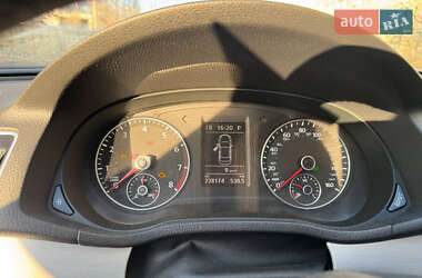 Седан Volkswagen Passat 2012 в 