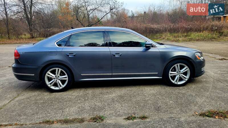 Седан Volkswagen Passat 2013 в Львове