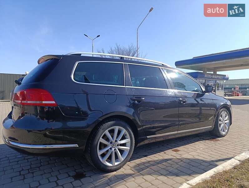 Універсал Volkswagen Passat 2011 в Івано-Франківську