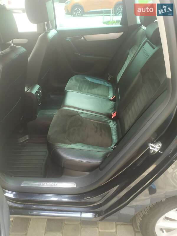 Універсал Volkswagen Passat 2011 в Івано-Франківську