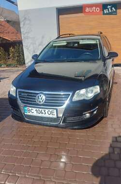 Универсал Volkswagen Passat 2010 в Новояворовске