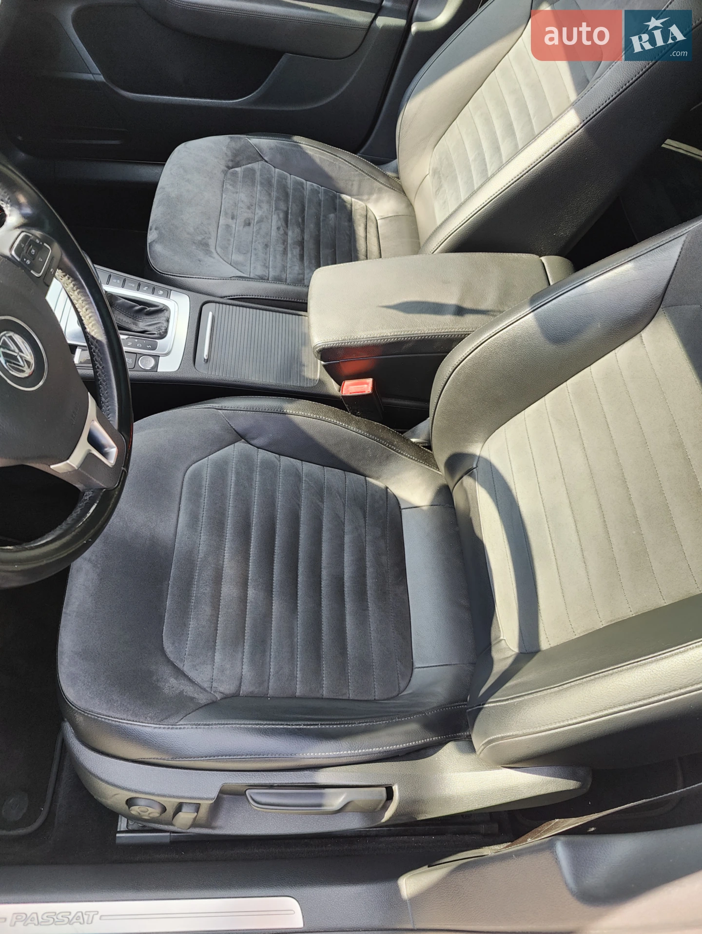 2010 Volkswagen Passat - мініатюра 13