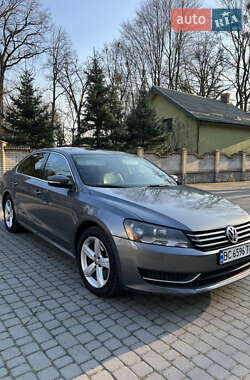 Седан Volkswagen Passat 2013 в Львові