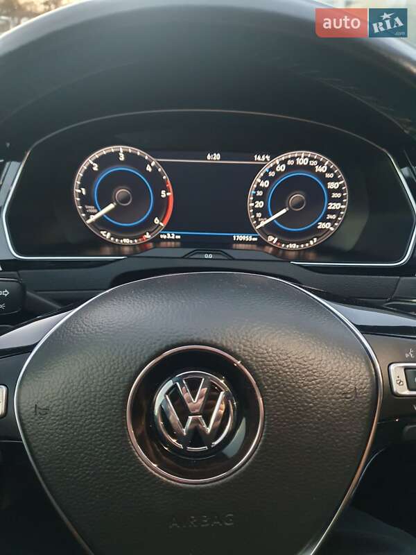 Універсал Volkswagen Passat 2018 в Миколаєві