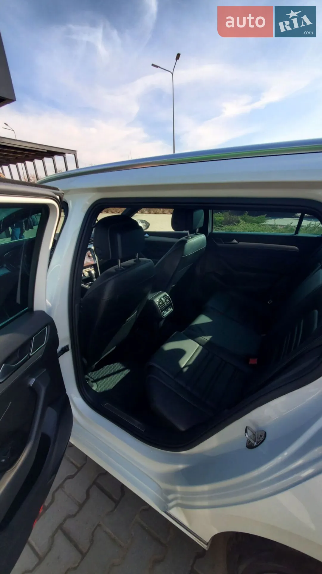 2020 Volkswagen Passat - мініатюра 17