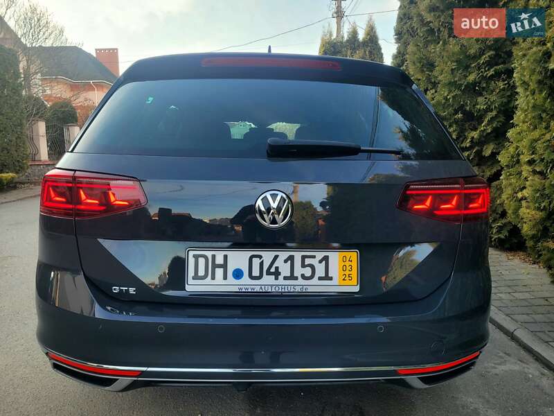 Универсал Volkswagen Passat 2020 в Хмельницком