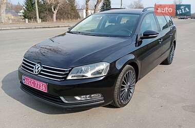 Универсал Volkswagen Passat 2011 в Калуше