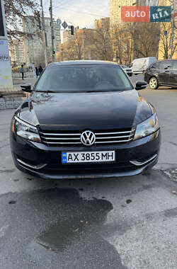 Седан Volkswagen Passat 2012 в Киеве