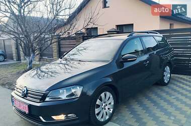 Универсал Volkswagen Passat 2013 в Луцке