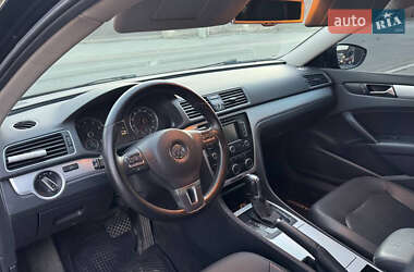 Седан Volkswagen Passat 2012 в Киеве