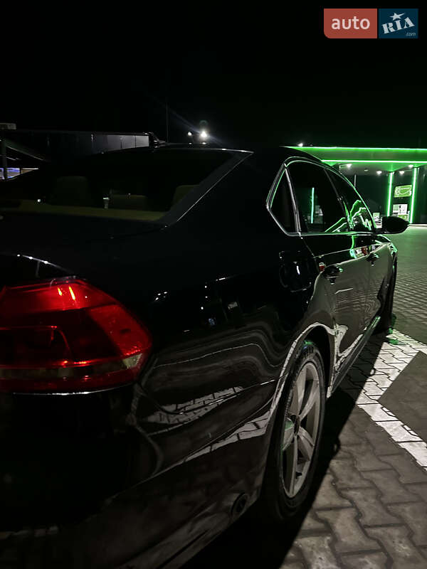 Седан Volkswagen Passat 2012 в Києві