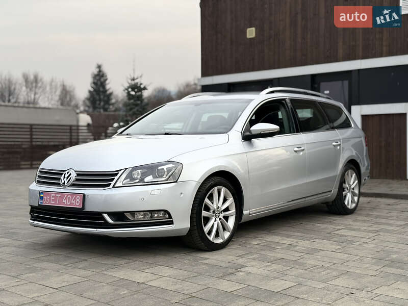 Універсал Volkswagen Passat 2012 в Тячеві