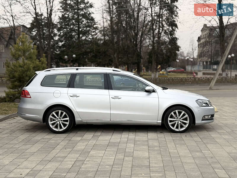 Універсал Volkswagen Passat 2012 в Тячеві