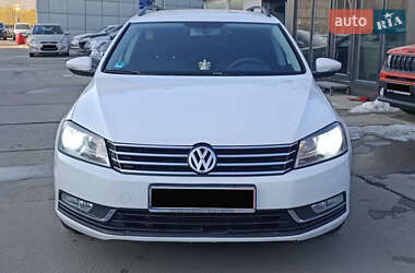 Универсал Volkswagen Passat 2012 в Харькове