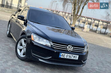 Седан Volkswagen Passat 2012 в Киеве