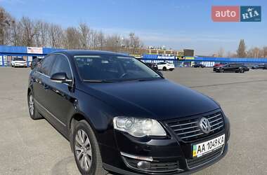 Седан Volkswagen Passat 2010 в Киеве