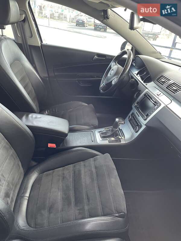 Седан Volkswagen Passat 2010 в Києві