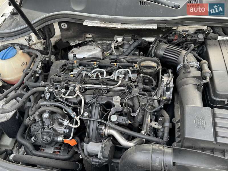 Универсал Volkswagen Passat 2011 в Ирпене