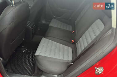 Универсал Volkswagen Passat 2012 в 