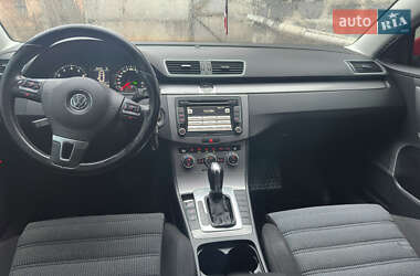 Универсал Volkswagen Passat 2012 в 