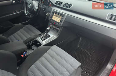 Универсал Volkswagen Passat 2012 в 