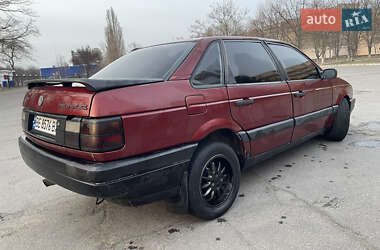 Седан Volkswagen Passat 1989 в Николаеве